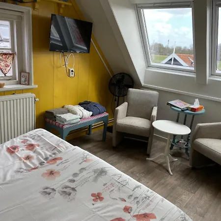 De Pepersteeg Bed & Breakfast 3*