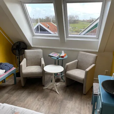 Bed and Breakfast De Pepersteeg 3*