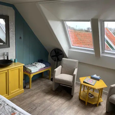 Bed & Breakfast De Pepersteeg 3*