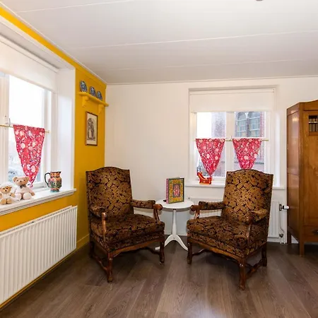 De Pepersteeg 3* Marken