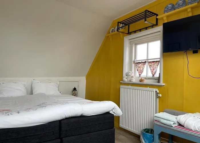 Bed & Breakfast De Pepersteeg Marken