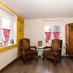 De Pepersteeg 3* Marken